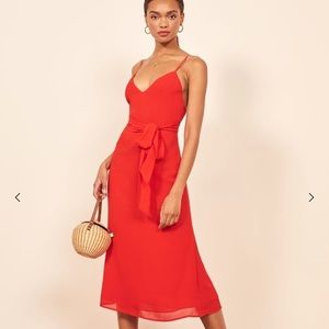 Reformation Dietrich Dress Midi red